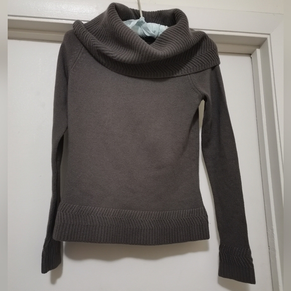 Christopher Fisher 100%cashmere sweater. Size Small. - Picture 1 of 9